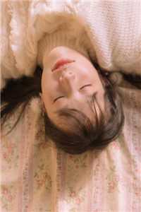 妈妈的忌日，我的葬礼小说